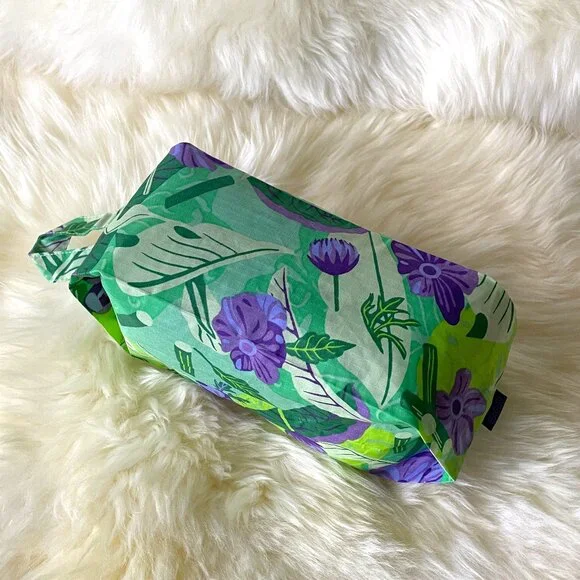 NWOT Baggu 3D Zip Pouch Small - Mixed Greens (Smorgasbord) - Picture 5 of 7